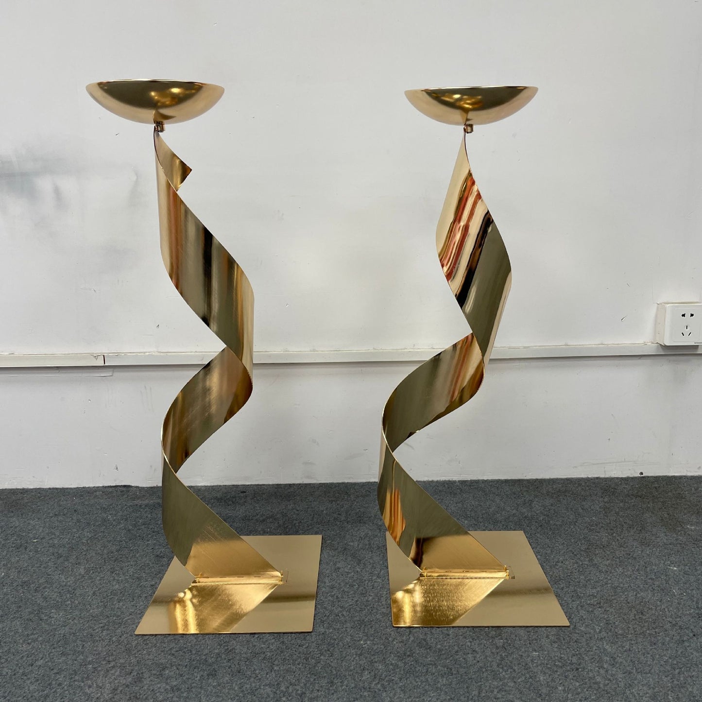 Tall Luxe Gold Floral Tower - Geometric Metal Wedding Centerpiece
